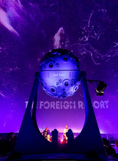 The Foreign Resort mit 360 Grad Show im Planetarium Jena